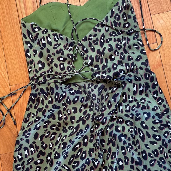 NEW! SUPERDOWN Leopard Print Satin Dress - Picture 3 of 6